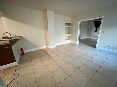 727 Dartmoor St N unit 301, Saint Petersburg, FL 33701 - photo 7