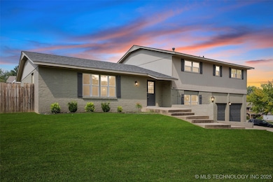 1063 Rolling Meadows Ct, Bartlesville, OK 74006 - photo 2