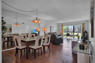 Hollybrook Golf and Tennis Club unit 203, Pembroke Pines, FL 33025 - photo 7