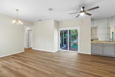 6600 Valleyside Rd unit 13C, Austin, TX 78731 - photo 5