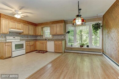 1100 Canterbury Ct, Sykesville, MD 21784 - photo 5