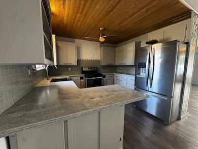 714 W Kraus St, Clarksville, AR 72830 - photo 5