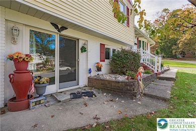 618 Clifford St, Allentown, PA 18103 - photo 5