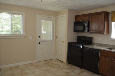 5 Whispering Pines Ct, West Warwick, RI 02893 - photo 3