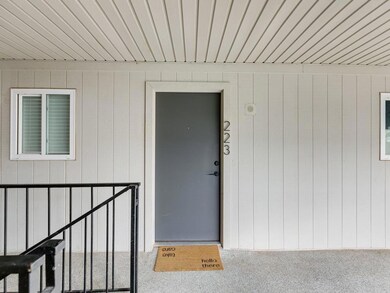 1110 Sherwood Ln unit 223, Nichols Hills, OK 73116 - photo 2