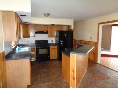 238 Asa Davol Rd Aka Eight Rod Way, Tiverton, RI 02878 - photo 5