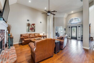 1021 Crestview Dr, Bedford, TX 76021 - photo 7