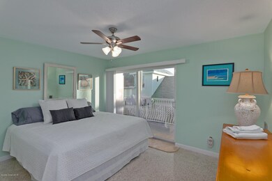 Bedroom w/Porch access