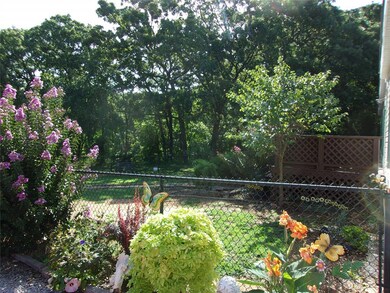 Lots of wonderful landscaping!