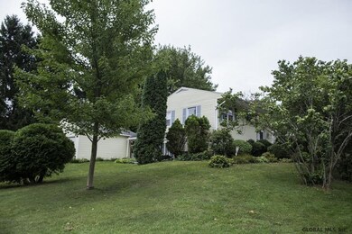 20 Lakeside Dr, Castleton On Hudson, NY 12033 - photo 4