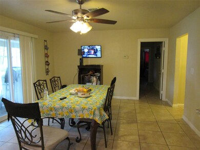 6338 Acorn Forest Dr, Houston, TX 77088 - photo 7