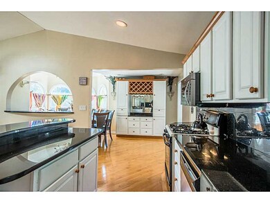 235 Posnegansett Ave, Warwick, RI 02888 - photo 4