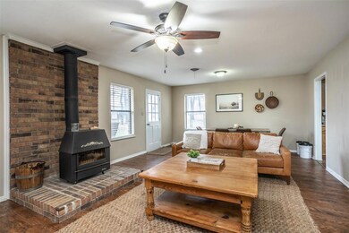 1020 Kiowa Dr W, Gainesville, TX 76240 - photo 7