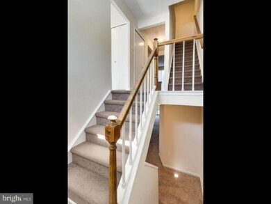 10602 High Beam Ct, Columbia, MD 21044 - photo 2