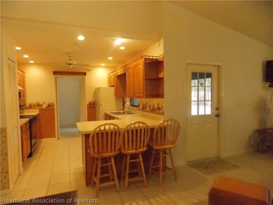 1811 Citadel St, Lake Placid, FL 33852 - photo 3