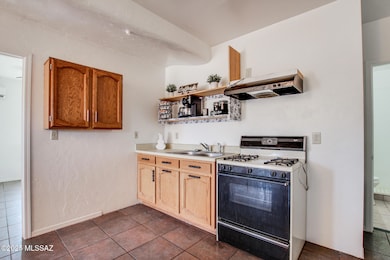 2502 S Park Ave, Tucson, AZ 85713 - photo 4