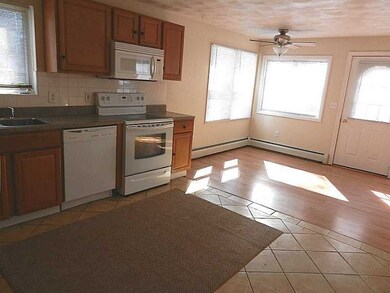 Kitchen. Alt View
