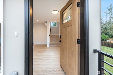 12531 25th Ave NE unit B, Seattle, WA 98125 - photo 3