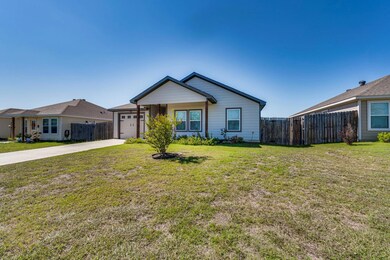 319 Blakney St, Cleburne, TX 76031 - photo 4