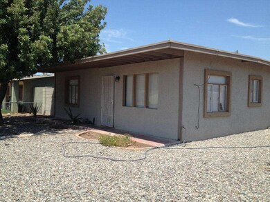 1637 SIDE HOUSE