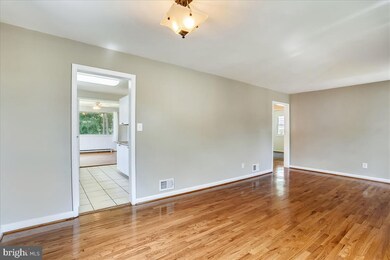 10908 Stillwater Ave, Kensington, MD 20895 - photo 5