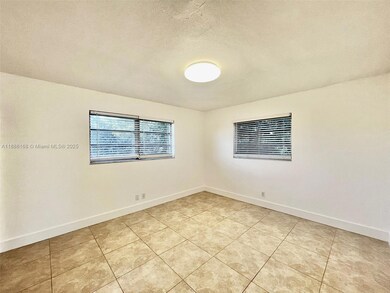 2255 SE 5th St unit 10, Pompano Beach, FL 33062 - photo 3