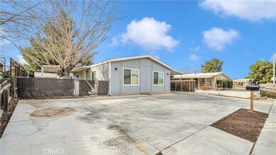 13752 Rodeo Dr, Victorville, CA 92395 - photo 2