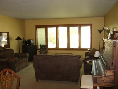 3012 Hess Dr, Highland, IN 46322 - photo 5