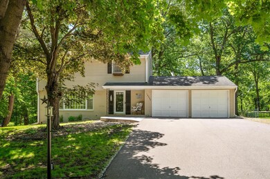 19555 Shady Hills Rd, Excelsior, MN 55331 - photo 3