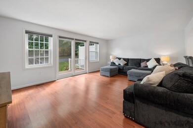 8 Village Way unit 8, Holden, MA 01520 - photo 3