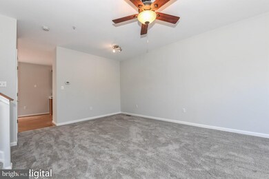 7111 Ladd Cir, Frederick, MD 21703 - photo 3