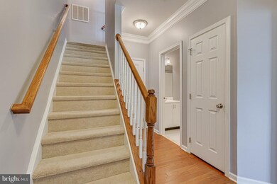 42607 Pine Forest Dr, Chantilly, VA 20152 - photo 3