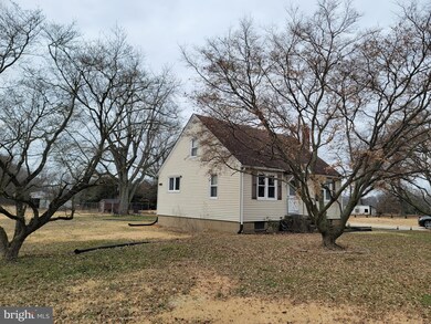 405 Tomlin Station Rd, Gibbstown, NJ 08027 - photo 6