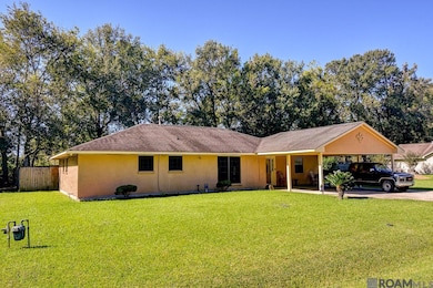 15182 Russell Ln, Glynn, LA 70736 - photo 2