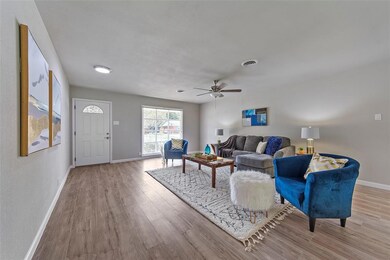 302 Hillside Dr, Gainesville, TX 76240 - photo 6