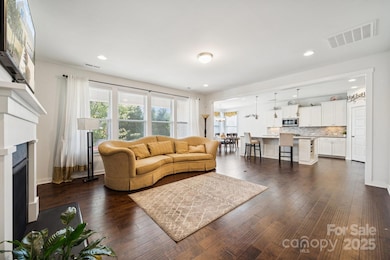 624 Daventry Ct, Clover, SC 29710 - photo 5