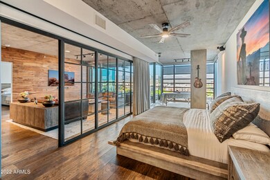 713 Kierland
