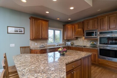 1251 St Patrick Way, Sun Prairie, WI 53590 - photo 2