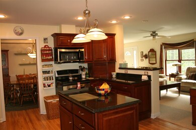 489 Willard Rd, Hartford, VT 05001 - photo 6