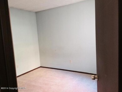 4585 Briarcliff Terrace, Tobyhanna, PA 18466 - photo 6