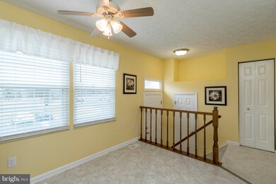 13343 Burkitts Rd, Fairfax, VA 22033 - photo 4