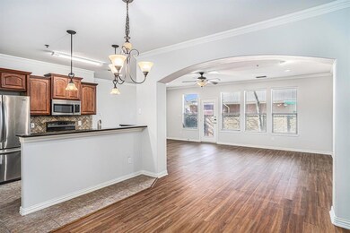 125 Corinna Ct, Hurst, TX 76053 - photo 2