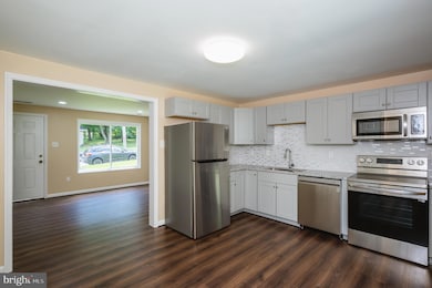 6412 L St, Capitol Heights, MD 20743 - photo 4