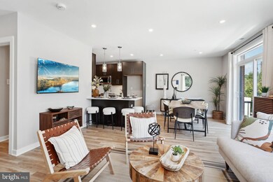 913 Riverplace Dr unit 13M, Conshohocken, PA 19428 - photo 4