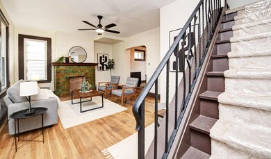 Living Room (3)