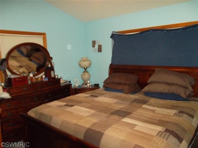 53567 Meadow View Ln, Paw Paw, MI 49079 - photo 6