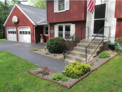 267 Elm St, Claremont, NH 03743 - photo 2