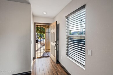 07-Entryway
