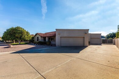 2 car garage & Boat garage,RV gate-Kachi