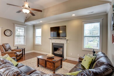 1004 Lieutenant Congleton Rd-large-006-1